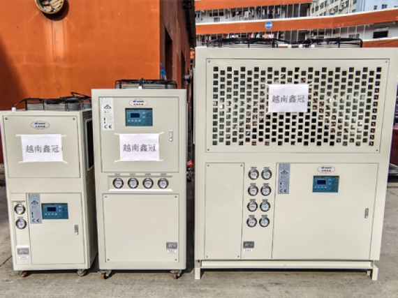 越南鑫冠电子厂冷水机项目